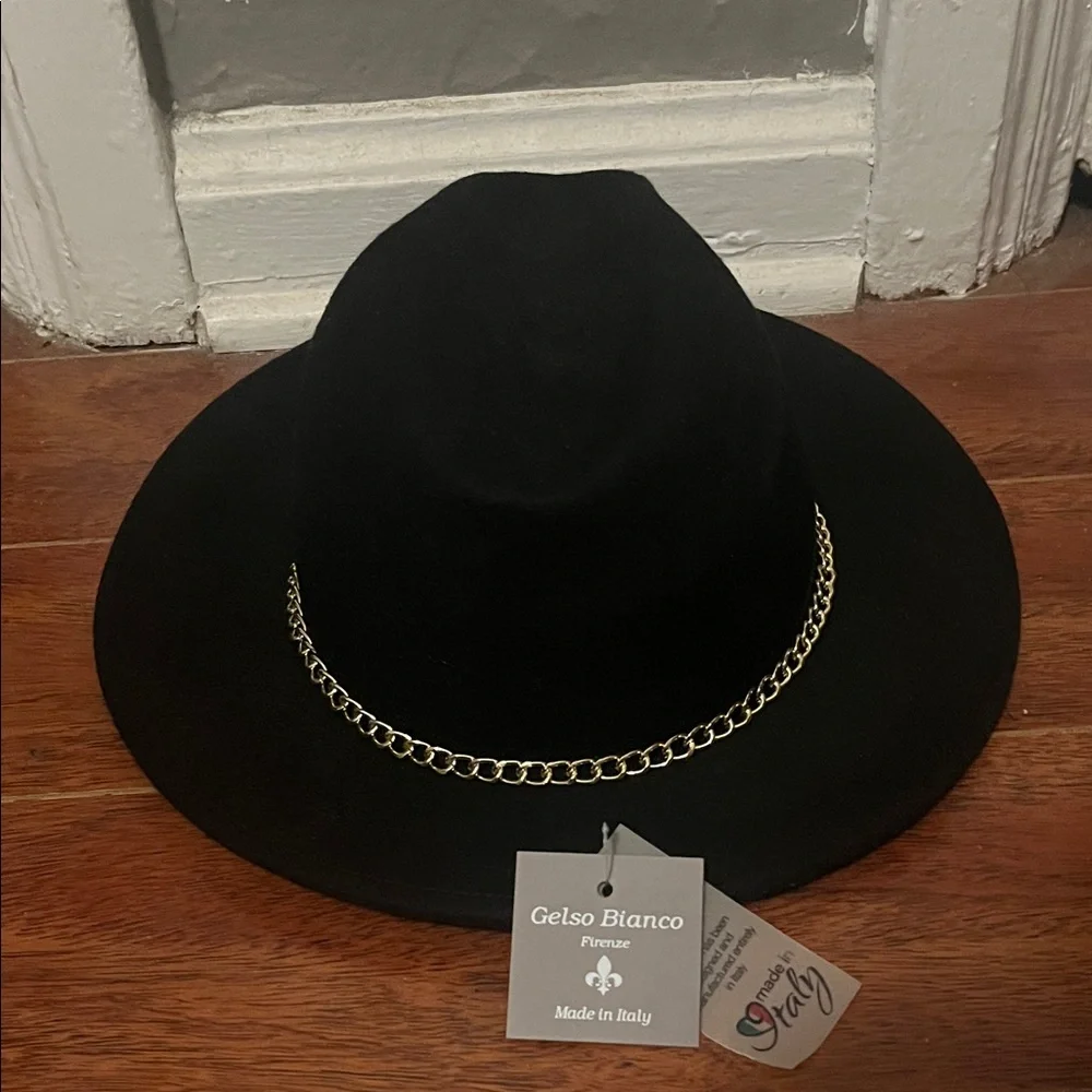 Stylish Black Hat with Gold Chain Accent